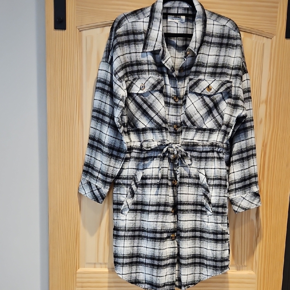 Plaid Button-Up Women's Jacket